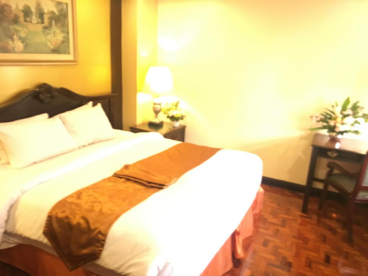 Lourdes Suites Makati City Eksteriør bilde