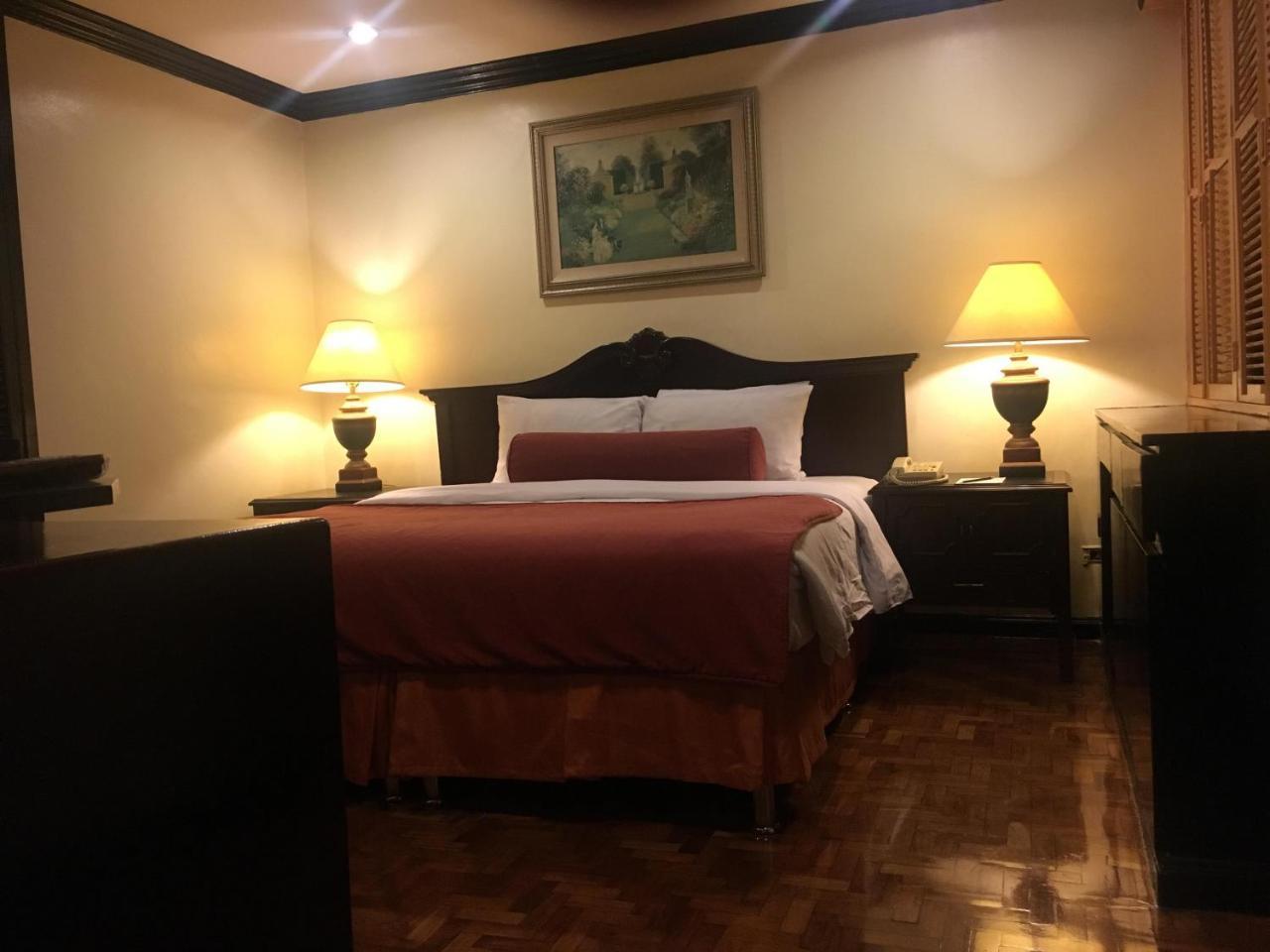 Lourdes Suites Makati City Eksteriør bilde