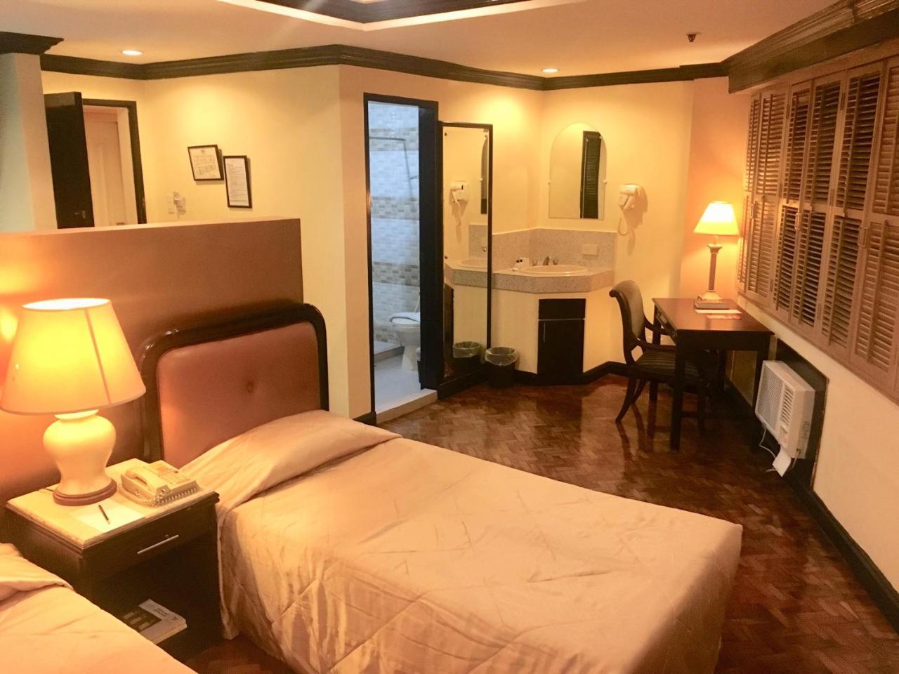 Lourdes Suites Makati City Eksteriør bilde