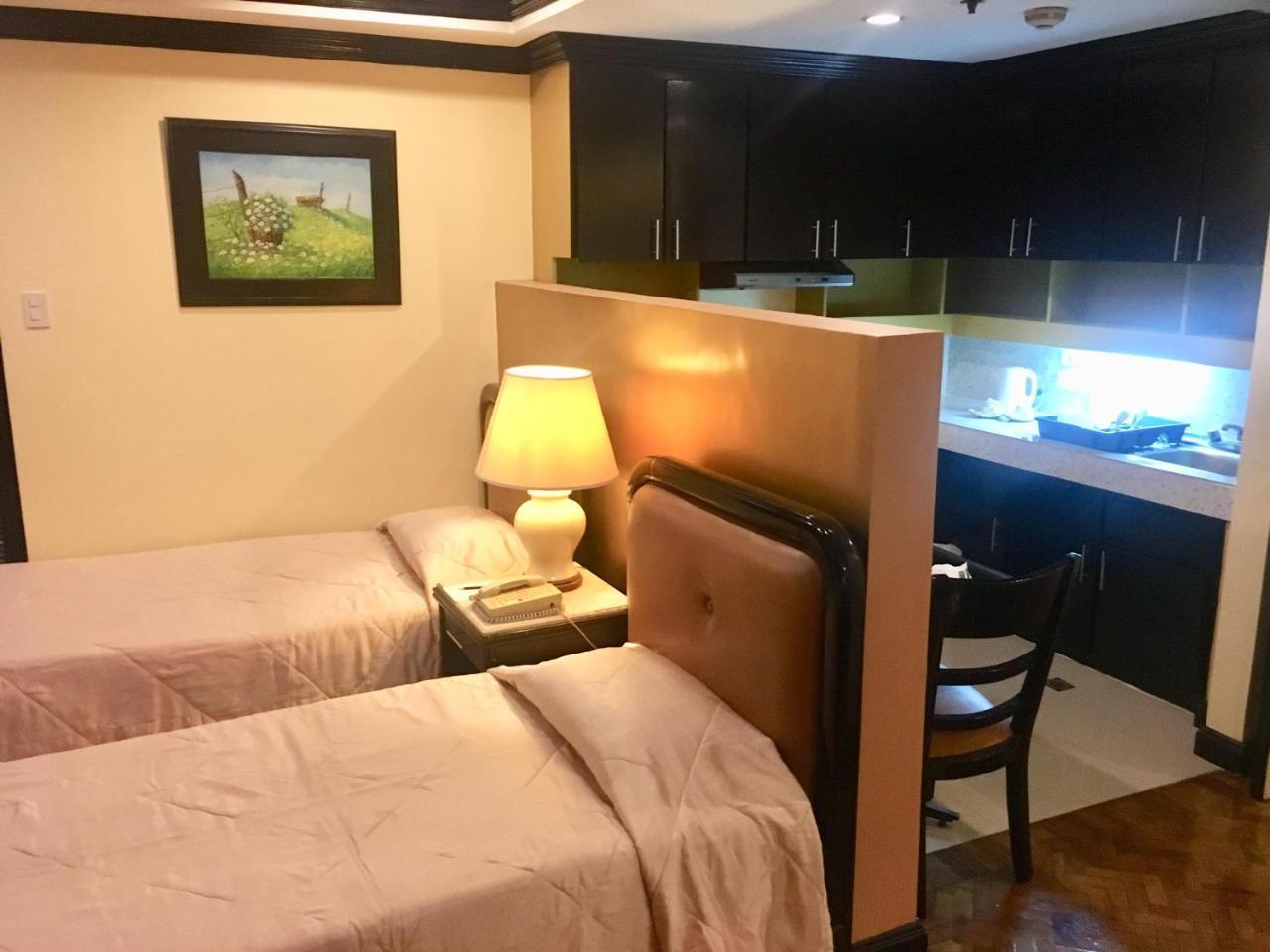 Lourdes Suites Makati City Eksteriør bilde